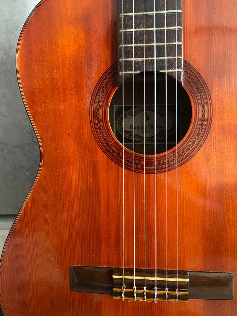 Classical Guitar w Case, Hobbies & Toys, Music & Media, Musical