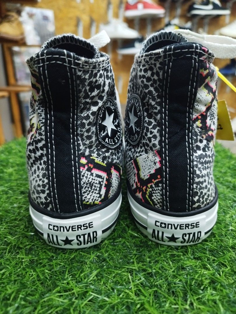 Converse sales 22 60