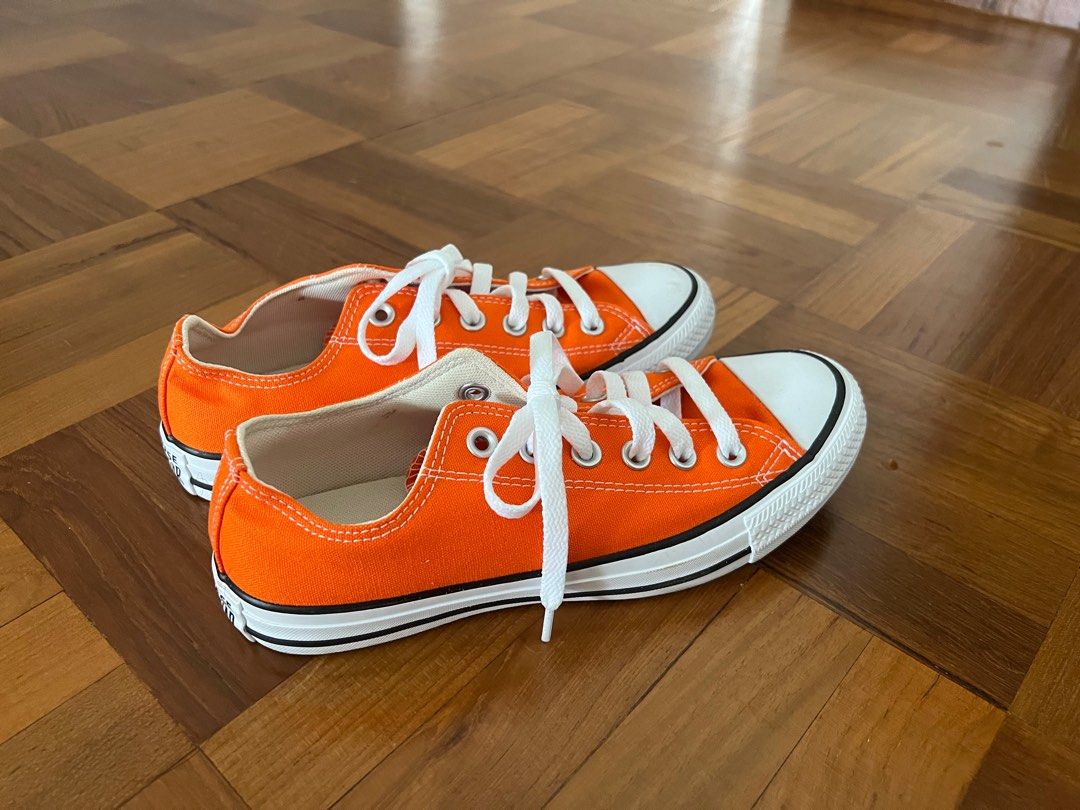 Converse hotsell orange uk