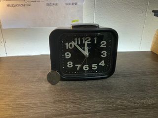Desk clock/ alarm clock