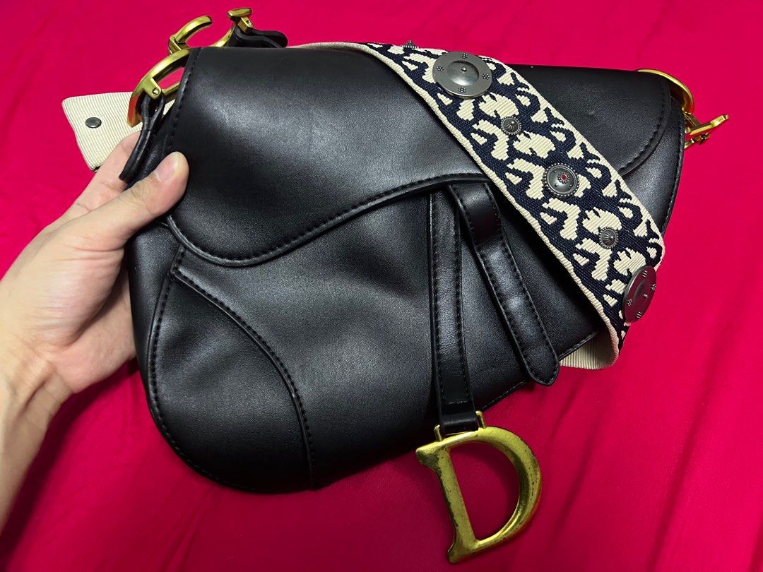 Dior saddle black discount leather