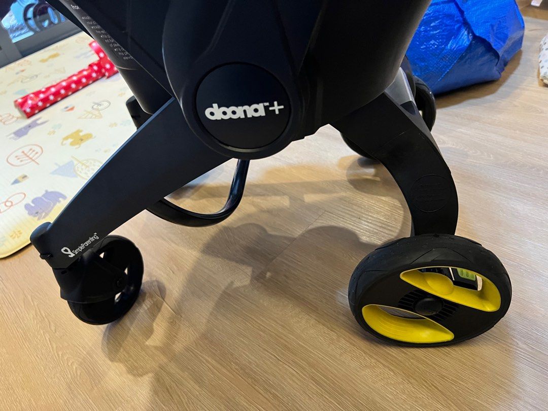 Doona stroller free delivery , Babies & Kids, Going Out, Strollers on