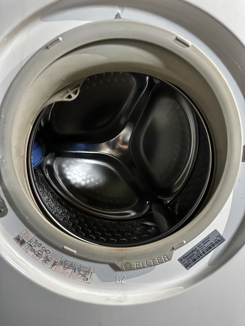 ELECTROLUX 7KG FrontLoader Washing Machine EWP10742, TV & Home