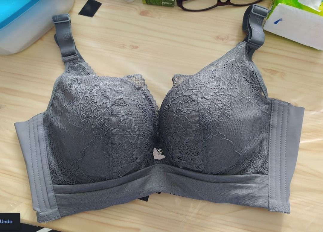 Fallsweet Push Up bra Size:38D Condition: 9.5/10