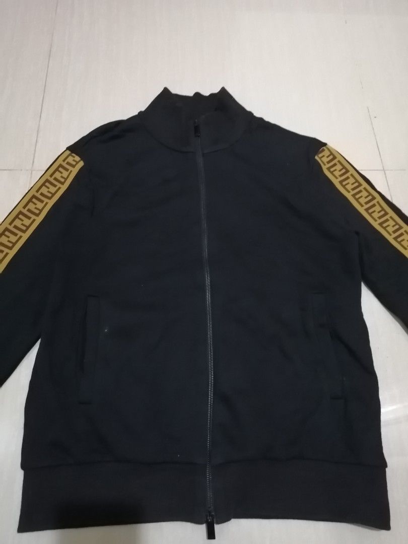 Fendi turtle neck jacket (Category: Coats, Jackets and Outerwear) located in Santa Maria. Submitted by staffpicks1515 (Listing ID 1204665334, Image 3). Description: Fendi Size 48 Large women Shoulder - 17.5" Sleeve length - 26" Chest - 19.5" Body length - 26".