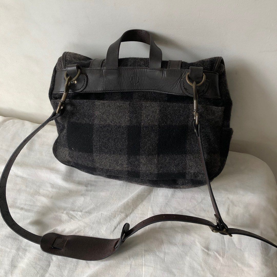 Filson messenger bag sale hotsell