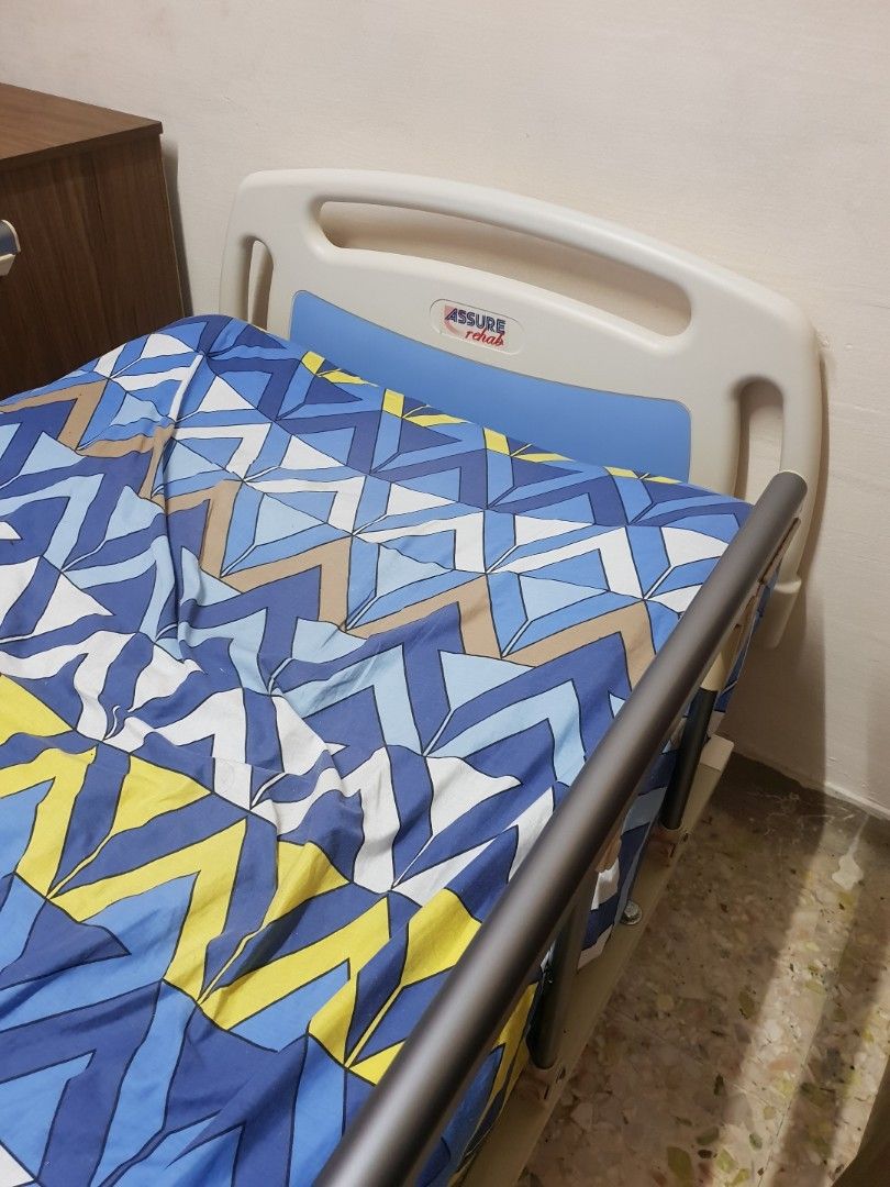[FREE] Hospital bed, Health & Nutrition, Assistive & Rehabilatory Aids