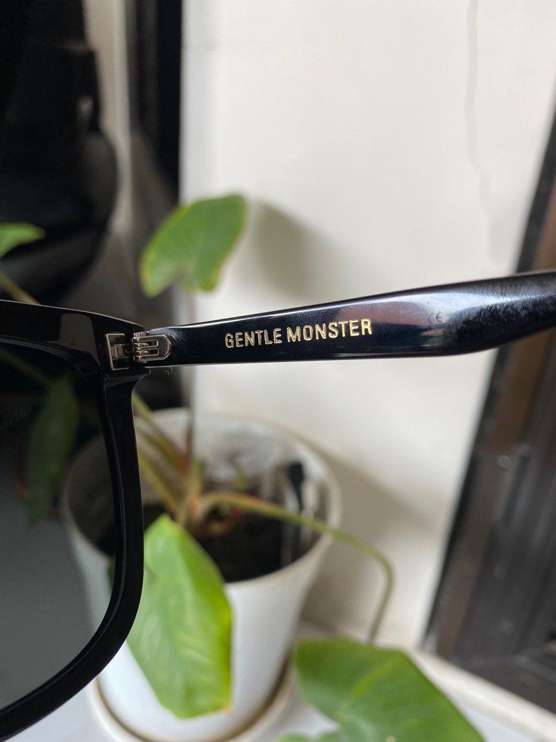 Gentle Monster Frida Kacamata Hitam Sunglasses Wanita not Fossil Kate