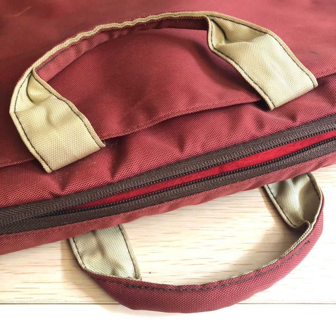 Hellolulu Laptop Bag - Red, Computers & Tech, Parts & Accessories ...