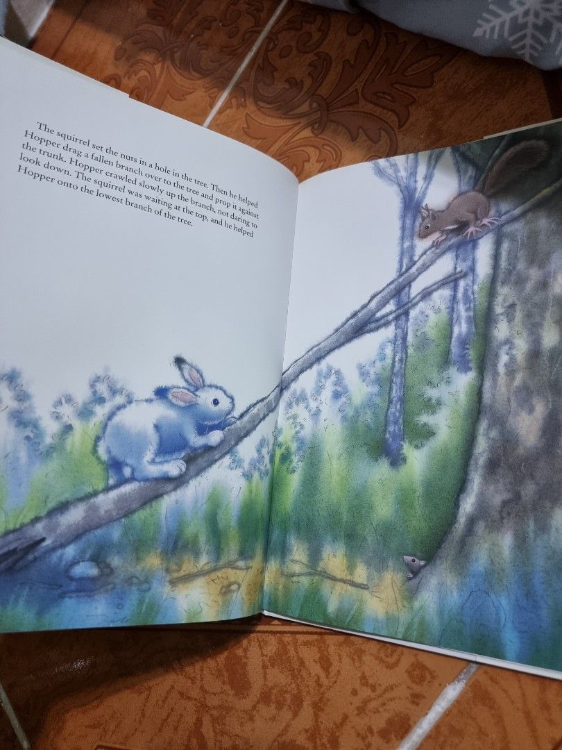 Hopper's Treetop Adventure, Hobbies & Toys, Books & Magazines, Children