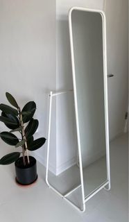 (Category: ) located in . Submitted by vie.label3003 (Listing ID 1204709902, Image 1). Description: .