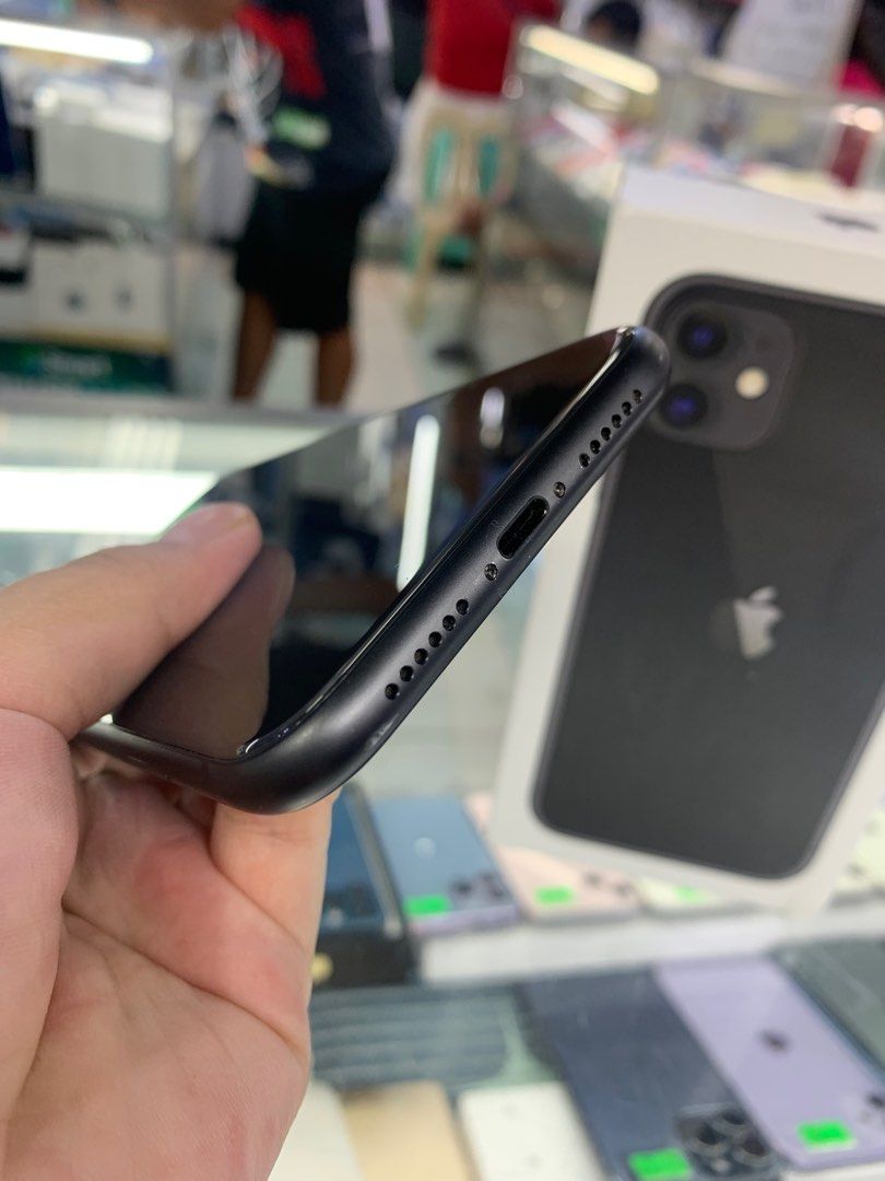 IPHONE 11 128GB DUAL (Category: iPhone 11 Series) located in San Juan City. Submitted by jalailahmamosaca (Listing ID 1204690172, Image 3). Description: Buy & Sell Trade-in IPHONE 11 DUAL 128GB OPENLINE BLACK SLIGHTLY USE NO ISSUES GOOD BATTERY COMPLATE PACKAGE inclusion free tempered case pm for more info 📞09125890826.