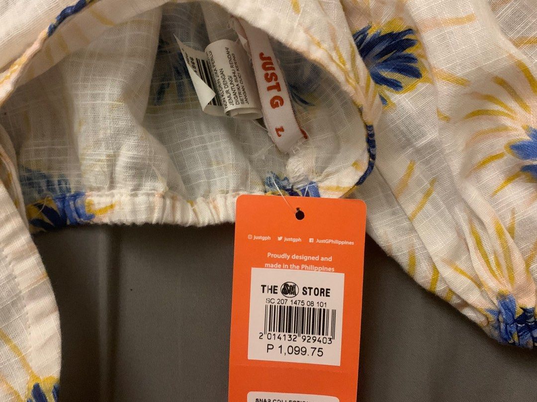 ✸ just g summer floral top (Category: Blouses) located in Las Pinas. Submitted by cyamese (Listing ID 1204783308, Image 3). Description: floral print summer tie front top brand: just g (sm dept store) size: large on tag condition: never used, still comes w tag mop : gcash / bpi mod : gogoexpress / same day delivery couriers.