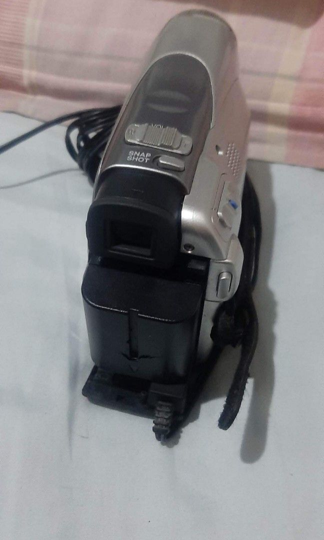 Jvc handycam with charger, Photography, Video Cameras on Carousell