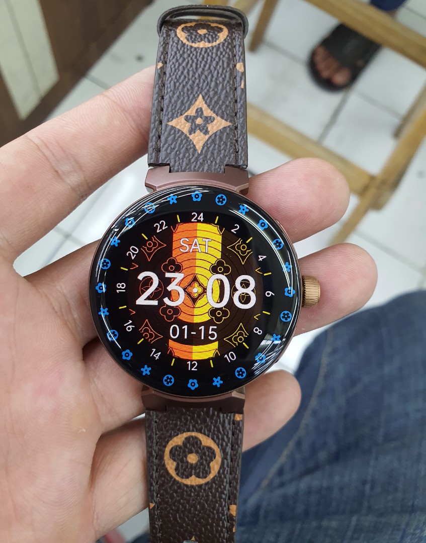 Harga smartwatch hotsell louis vuitton