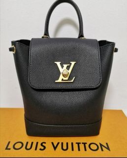 Authentic Louis Vuitton LV Lockme Tender Bag (PRE-ORDER) NEW ✨, Luxury,  Bags & Wallets on Carousell