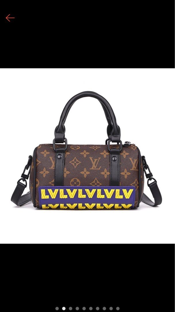 Small louis online vuitton clutch
