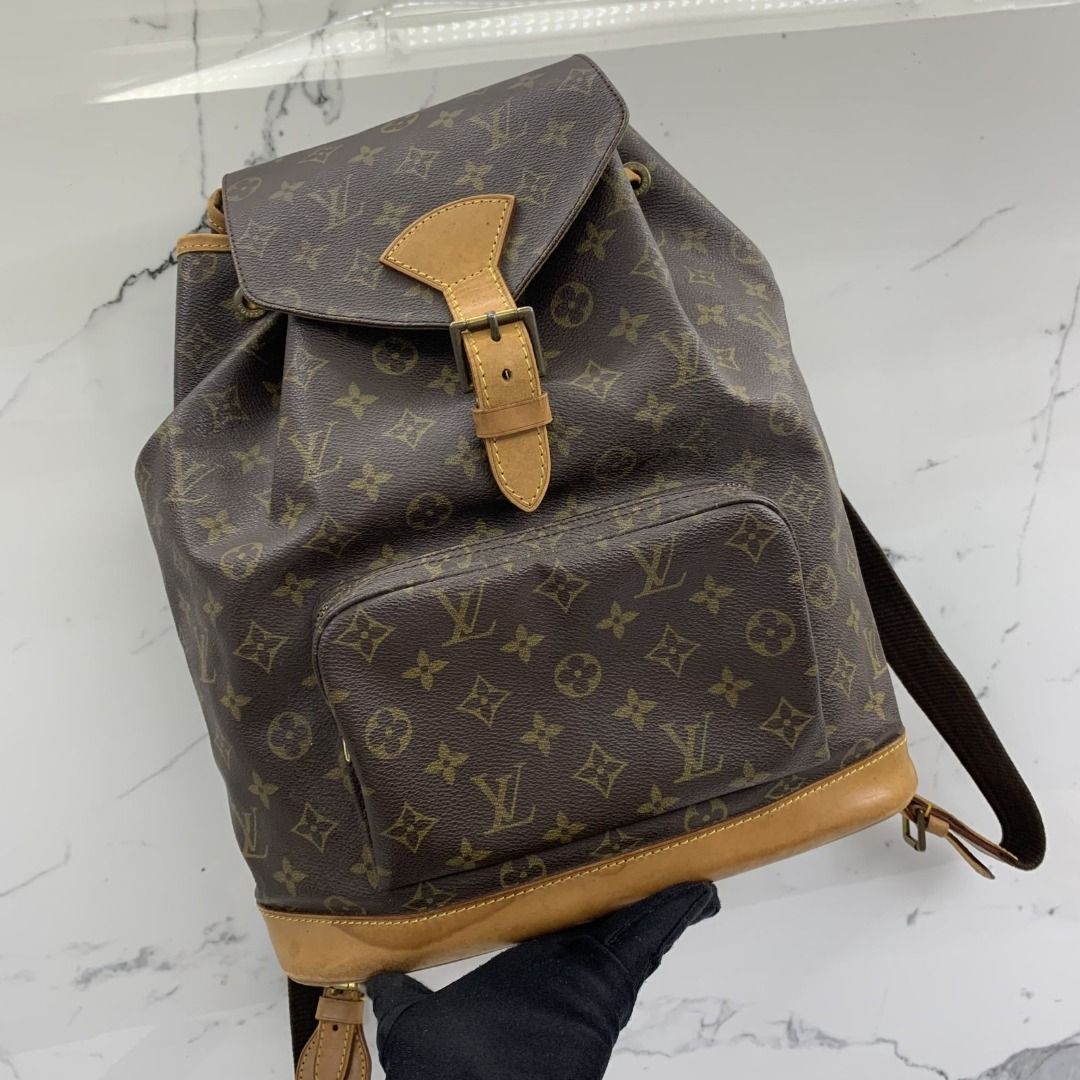 Louis Vuitton Vintage Montsouris GM Backpack, Luxury, Bags & Wallets on  Carousell