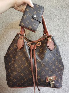 Louis Vuitton with wallet