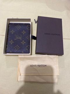 (Category: ) located in . Submitted by LUXURE.BAGS (Listing ID 1204724750, Image 1). Description: .
