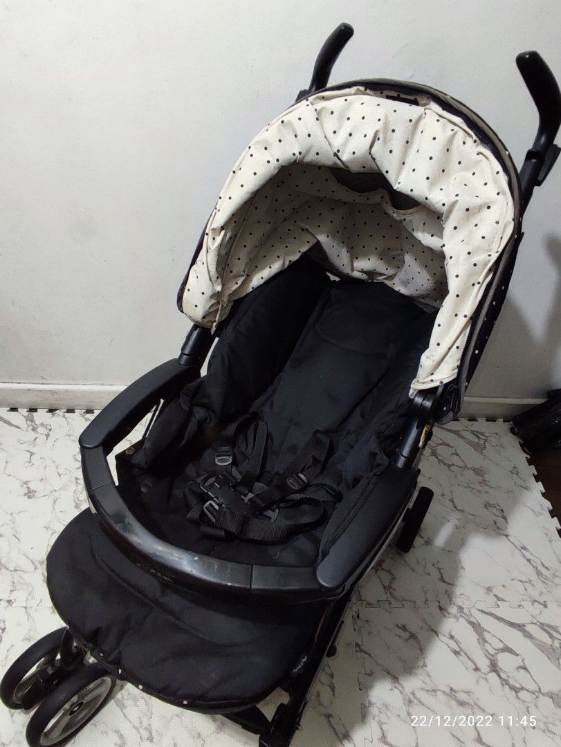 Mamas and papas store pliko pramette new