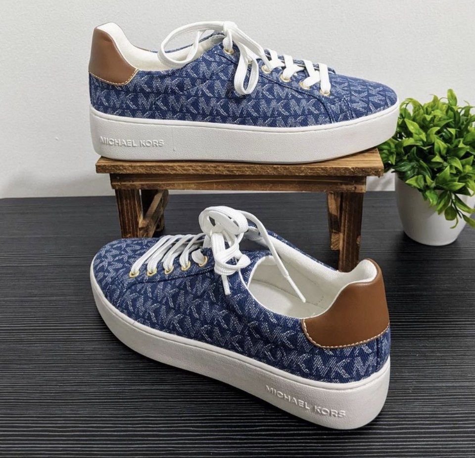 michael kors shoes size 4