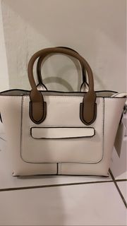 (Category: ) located in . Submitted by joyceong22 (Listing ID 1204776970, Image 1). Description: .