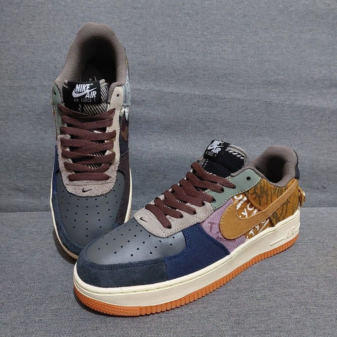 Nike Air Force 1 Low Travis Scott Cactus Jack, Fesyen Pria, Sepatu