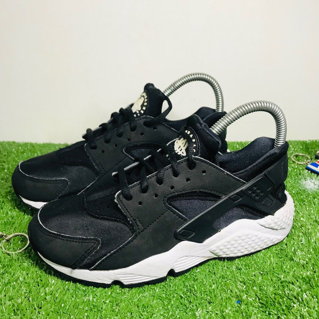 NIKE HUARACHE USED ITEM BUNDLE SNEAKER JOGGING RUNNING
