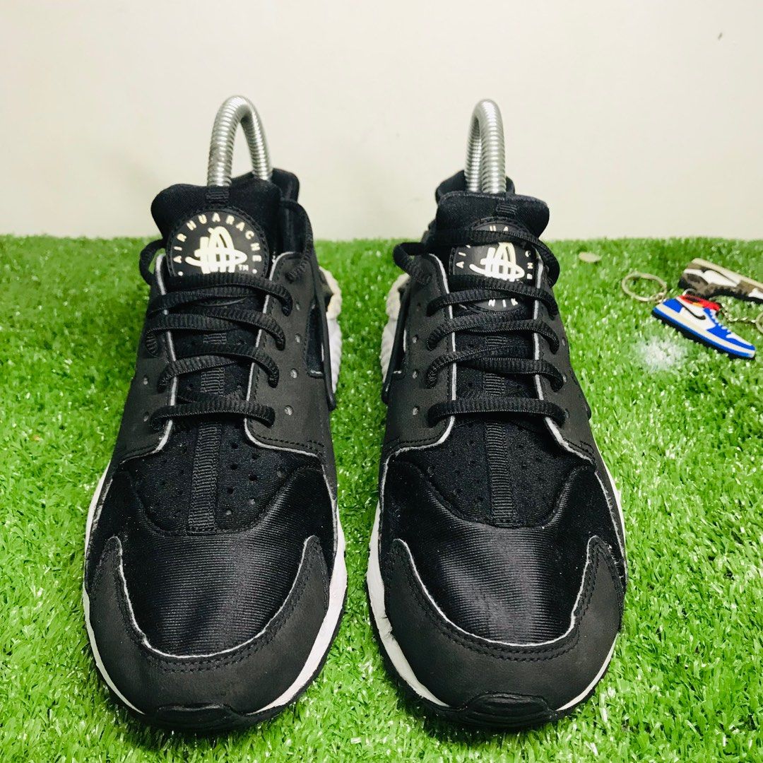 used nike huaraches