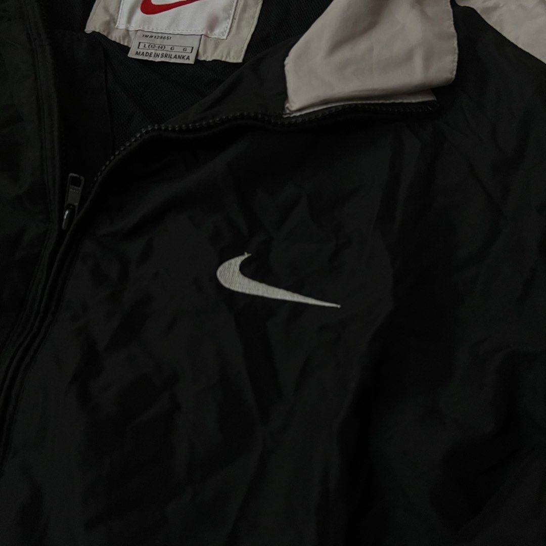 Nike windbreaker poshmark clearance