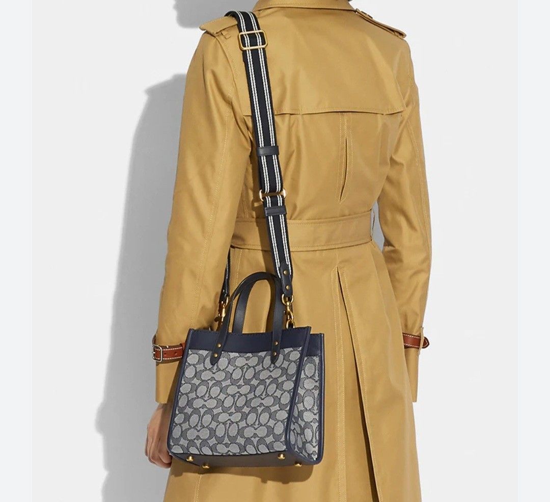 (No instock!)Preorder coach dempsey field tote 22 crossbody bag*waiting ...
