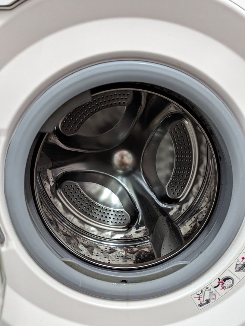 Panasonic 8kg front load washing machine NA128VG6, TV & Home