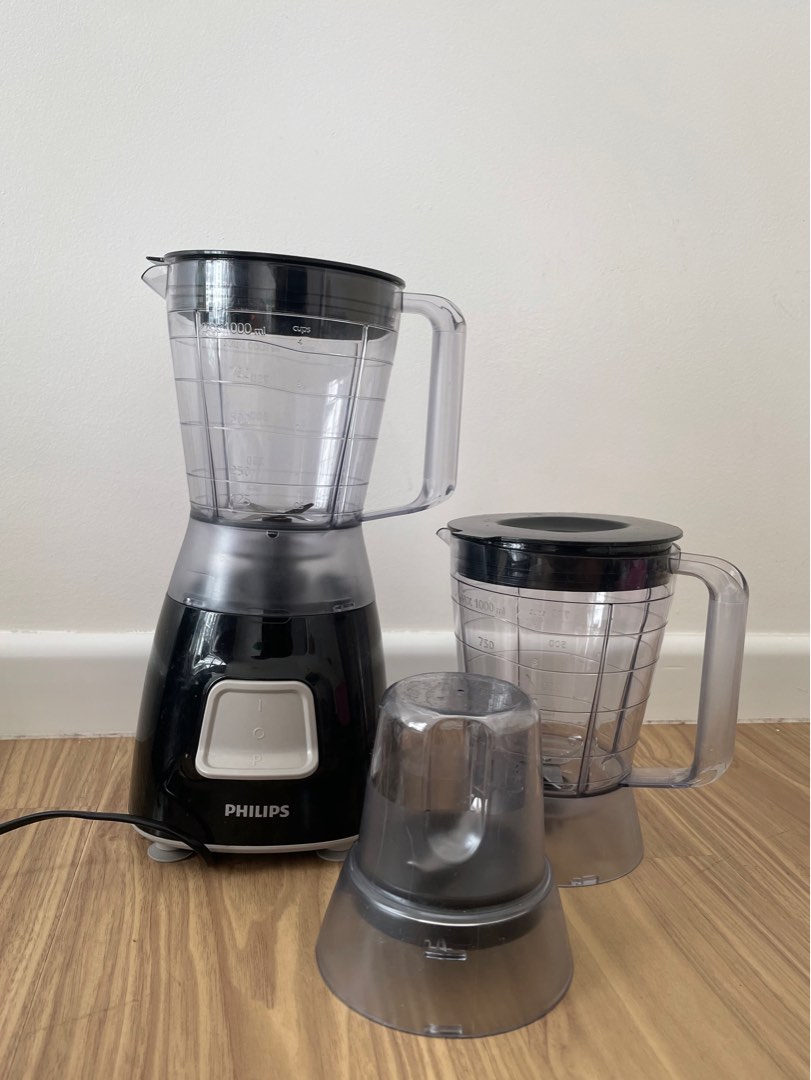 Philips blender with extra blender jug, TV & Home Appliances, Kitchen