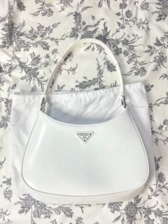 (Category: ) located in . Submitted by http_preloved (Listing ID 1204683744, Image 1). Description: .