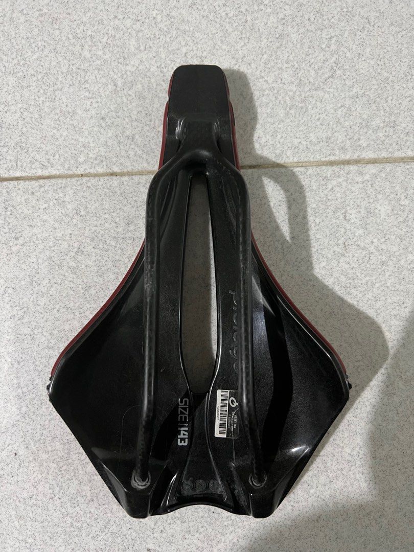 Prologo saddle, Sports Equipment, Bicycles & Parts, Parts & Accessories