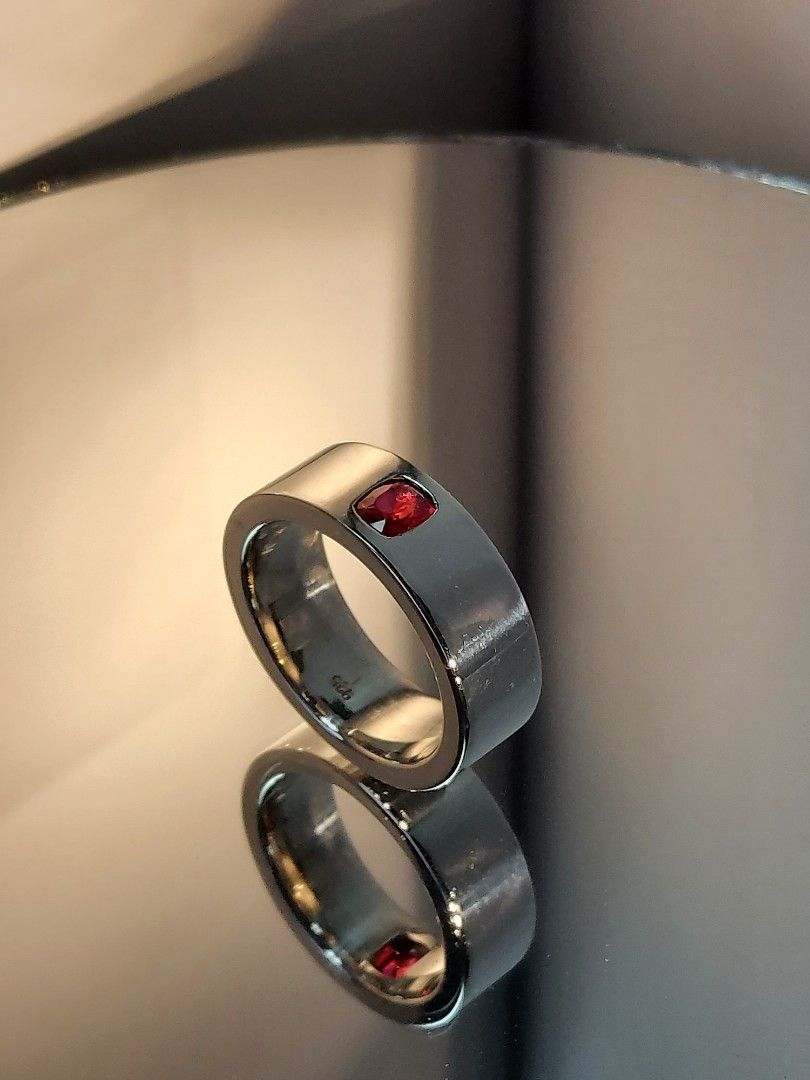 Ruby ring (Category: Rings) located in Singapore. Submitted by zanter (Listing ID 1204718686, Image 1). Description: Ruby ring custom made to fit. Ready in 1 week. Will let you retain this unheated Ruby ring while your ring is being made. Many certified rubies, spinel and sapphire to choose from. Silver ring from $580..