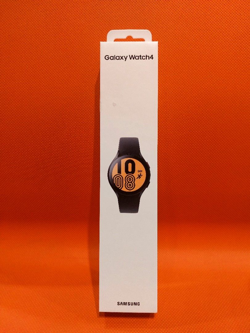 Samsung Watch 4 brand new/ sealed (S200 less), Mobile Phones