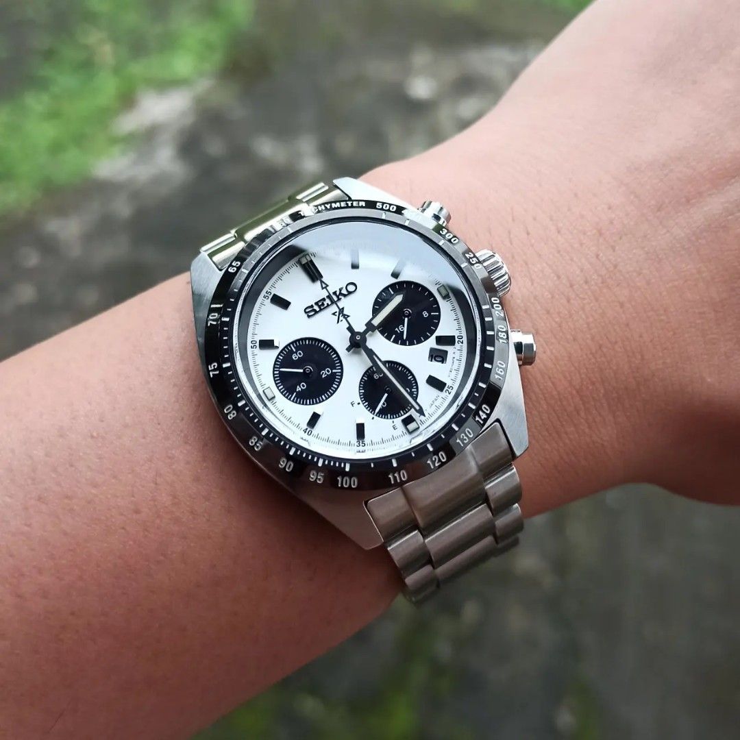 Seiko Prospex Solar Panda SSC813P1 Speedtimer Chronograph