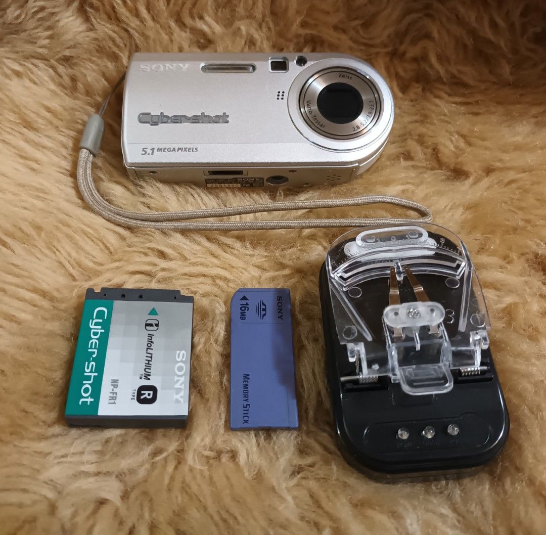 SONY サイバーショット DSC-P100 - デジタルカメラ