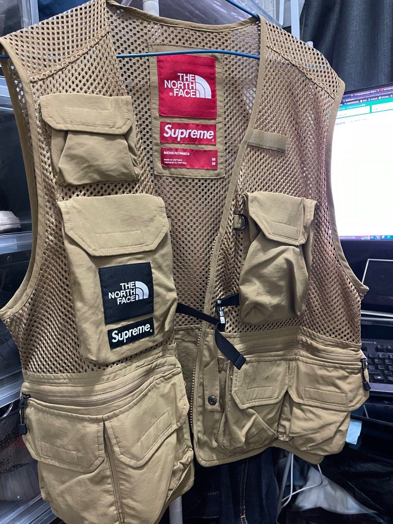 Supreme x North Face SS20 Vest 金色size M, 名牌, 服裝- Carousell