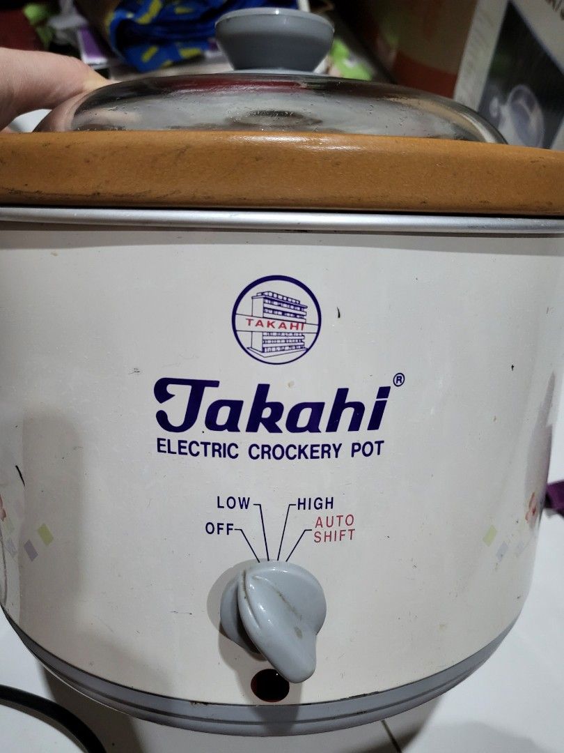 Takahi slower cooker pot 3.8L, TV & Home Appliances, Kitchen Appliances