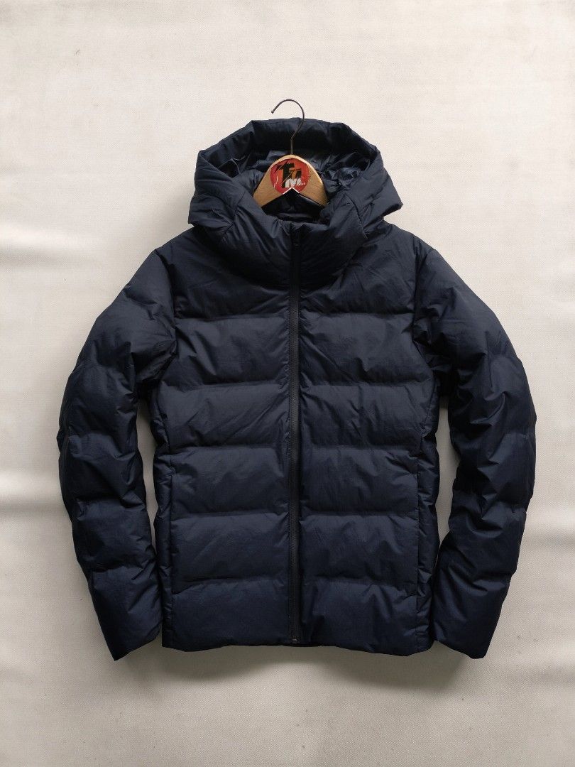 UNIQLO seamless goose down jacket Fesyen Pria Pakaian Baju