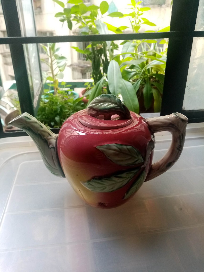 Vintage Apple Teapot, Furniture & Home Living, Home Decor, Vases