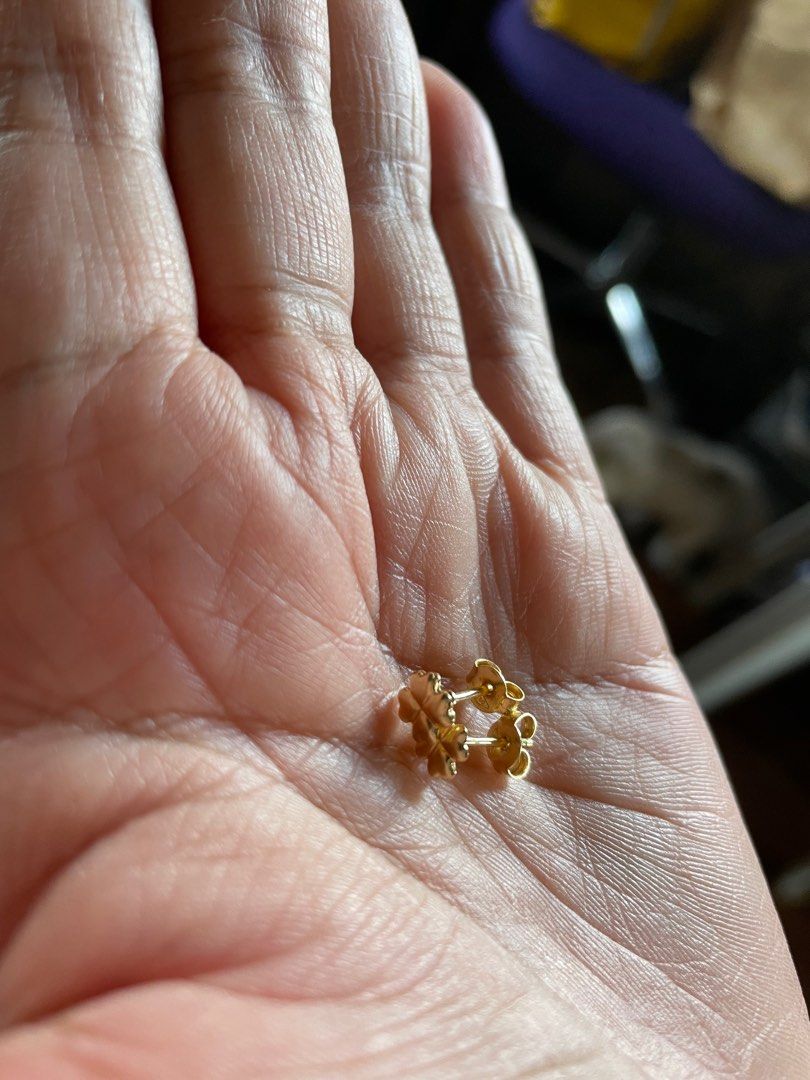 18k saudi gold earrings, Women's Fashion, Jewelry & Organizers