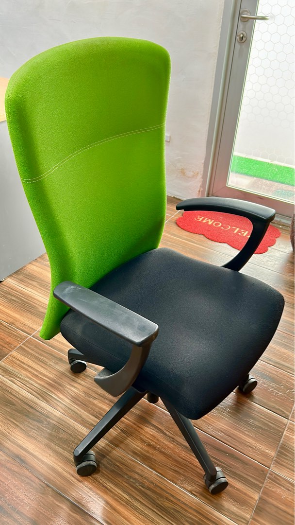 3 x Green Ergonomic Office chairs, Furniture & Home Living, Furniture