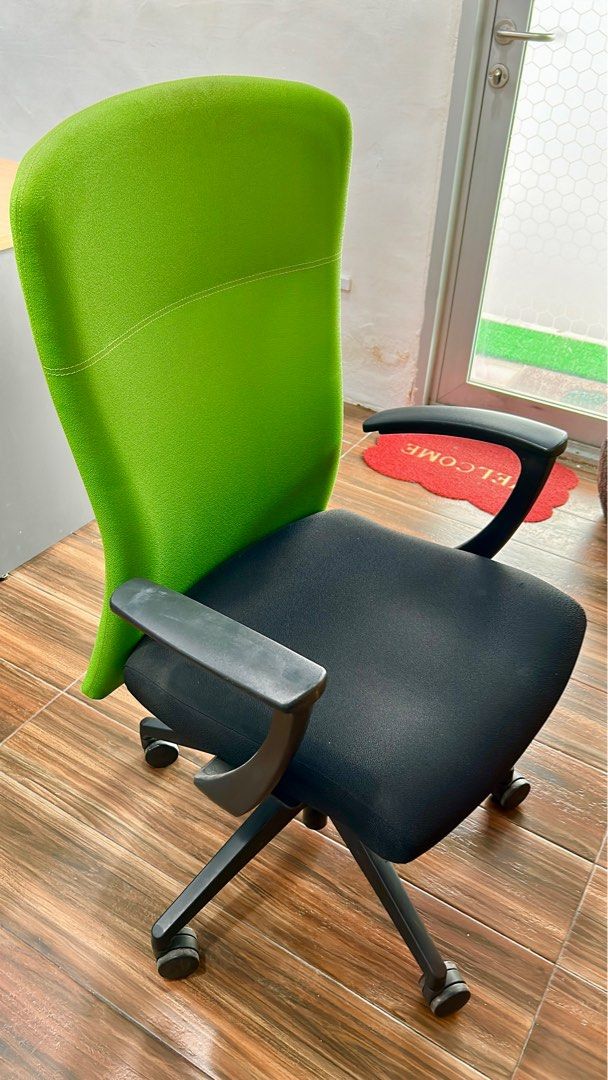 3 x Green Ergonomic Office chairs, Furniture & Home Living, Furniture