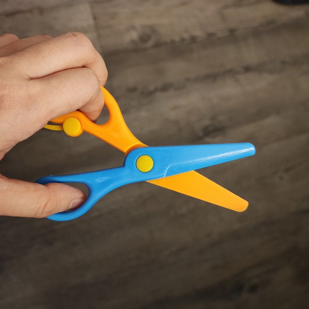 96Pcs Art and Craft with Scissors, Hobbies & Toys, Toys & Games on