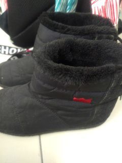 黑色 靴子 保暖