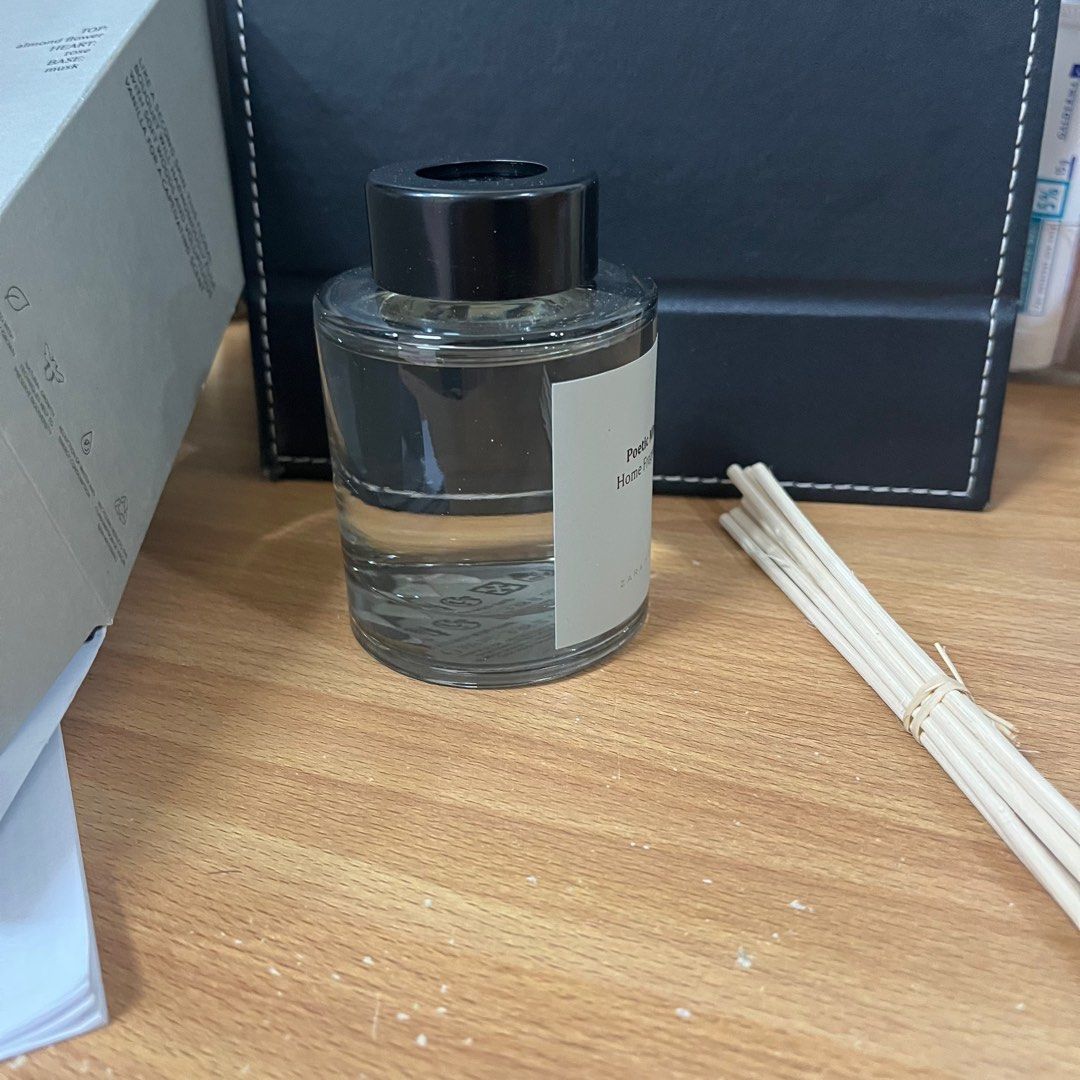 全新 ZARA HOME Poetic Mind詩意心靈 擴香瓶 100ml 木質調, 家具及居家用品, 居家香薰在旋轉拍賣